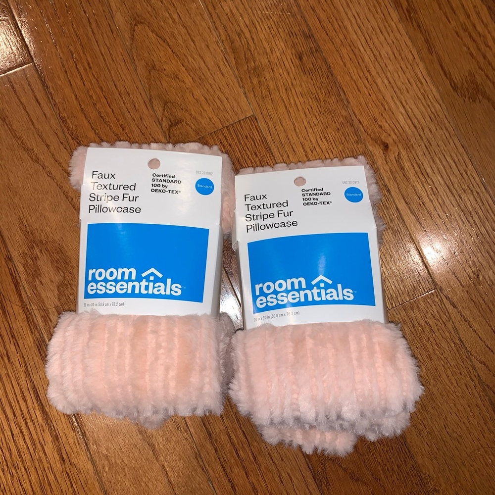 2 Faux textured stripe fur pillowcases